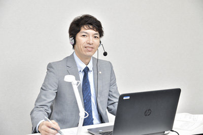 名門会オンライン（関東）オンライン個別指導（法政大学近く）のアルバイト風景