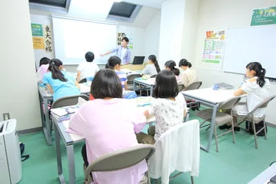 TALKゼミナール月島・晴海教室（23区内近く）のアルバイト風景